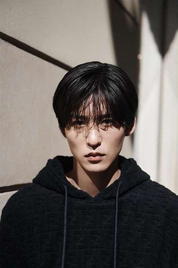 Elle Japan |  Jan. 24