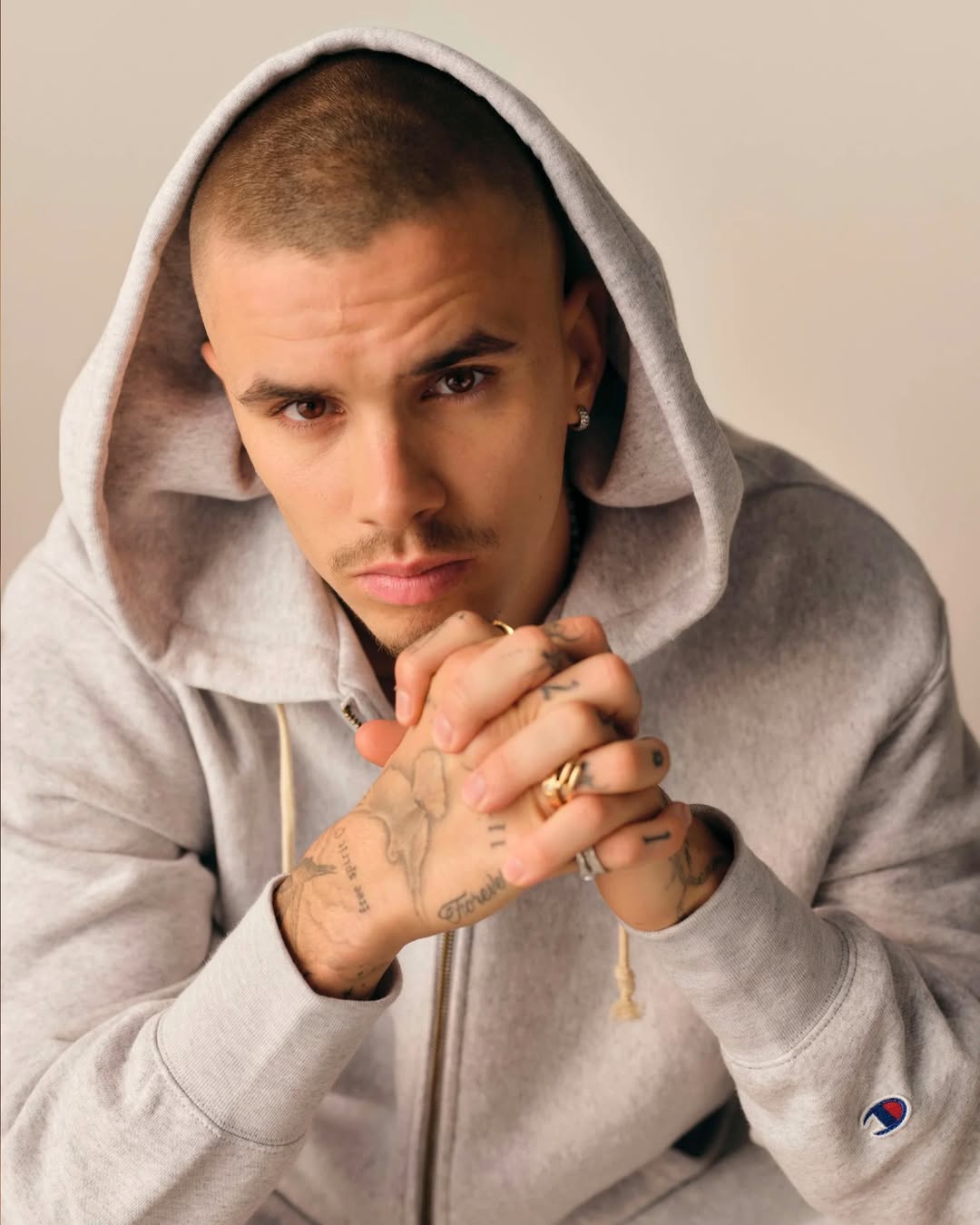 The Champions for Champion campaign featuring @romeobeckham captures the spirit of self-expression, personal style, and a new wave of culture shapers.
 
Shot at Park Royal Studios
Studio 5 & Studio A
 
#Champion #filmstudios #photoshoot #photostudio #fashion #romeobeckham #ChampionsForChampion @champion #parkroyalstudios