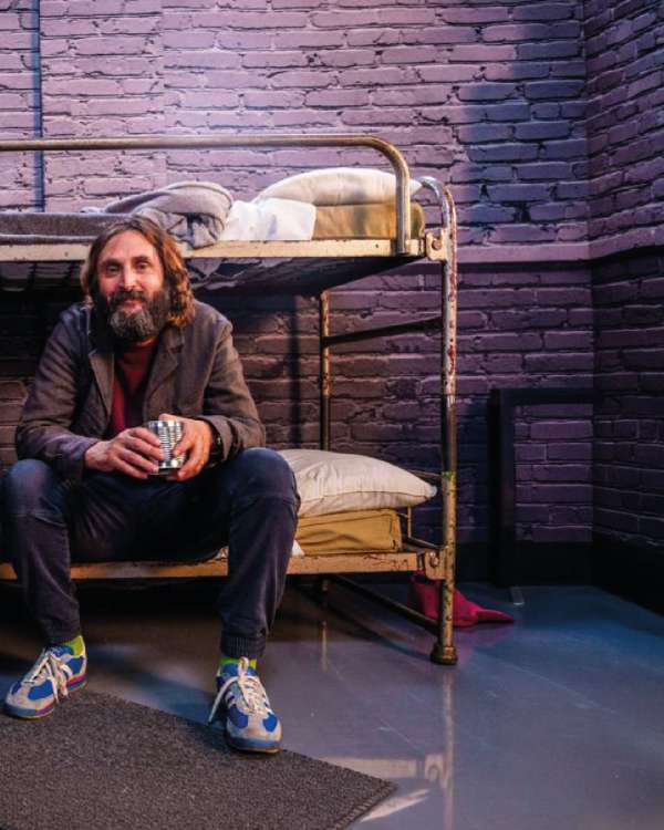 Joe and David’s Magical Sitcom Tour | @uktv