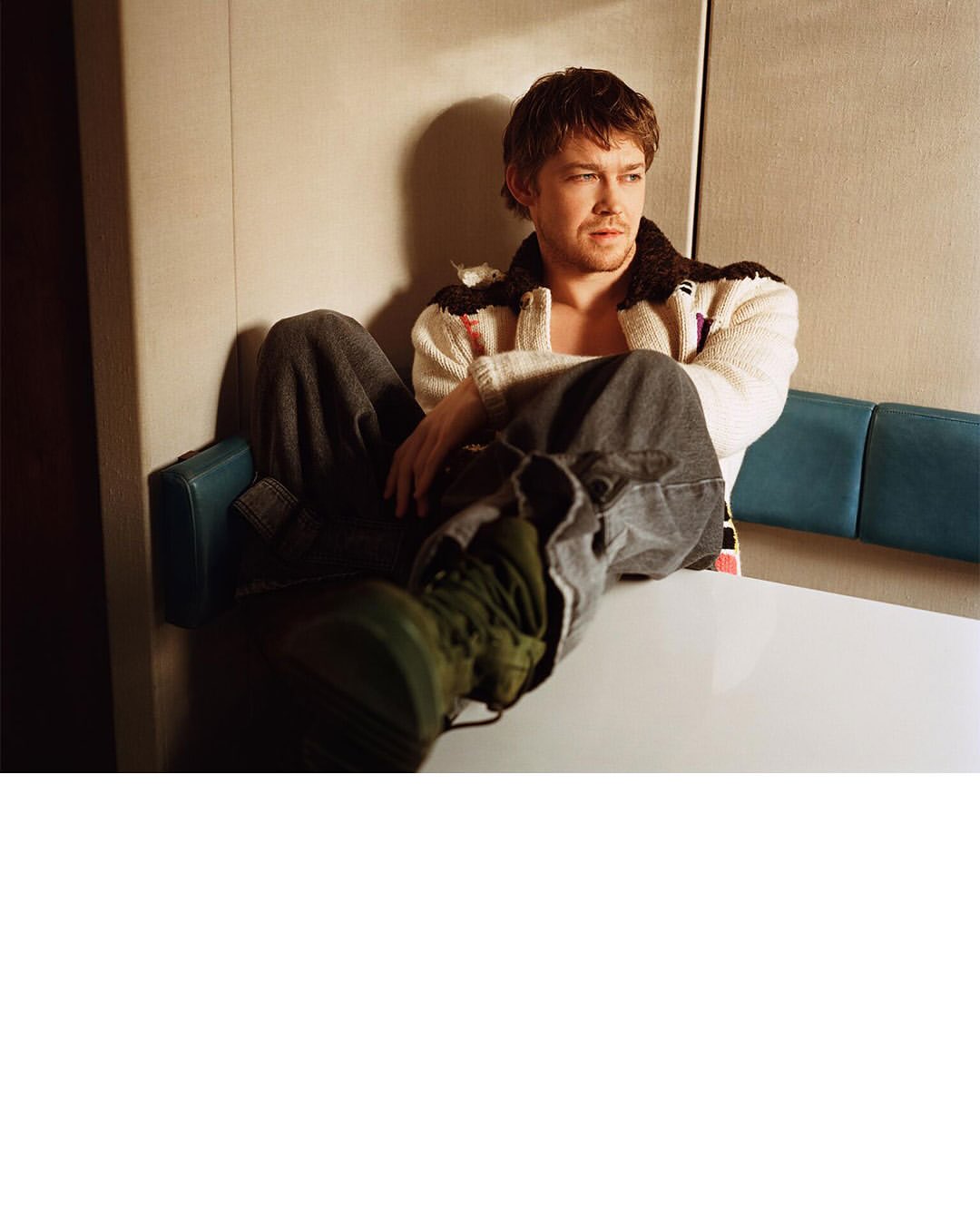 @joe.alwyn 📸 by @alasdairmclellan for @documentjournal⁠
⁠
Photographer: @alasdairmclellan⁠
Hair: @anthonyturnerhair⁠
Makeup: @lynseyalexander⁠
Talent: @joe.alwyn⁠
Production: @partner.films