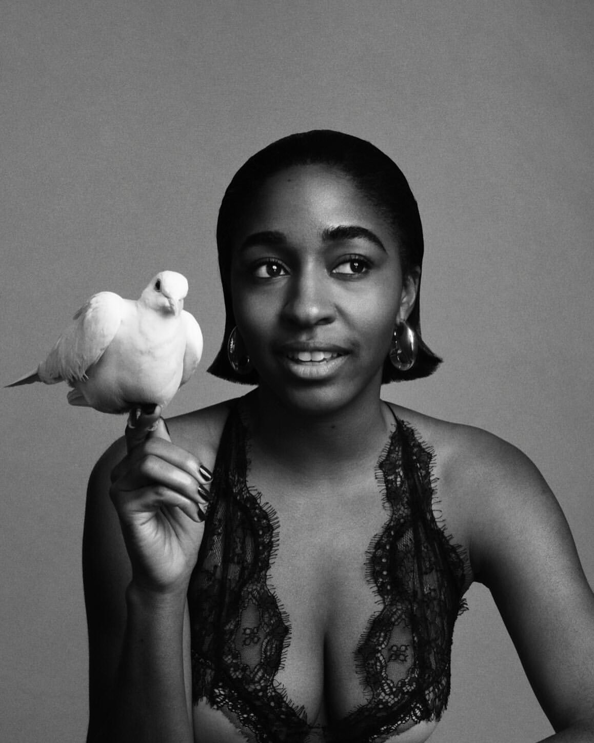 @ayoedebiri 📸 by @tylersphotos for @thebeyondnoise 🕊️⁠
⁠
Photographer: @tylersphotos⁠
Stylist: @yohanalebasi⁠
Hair: @jawaraw⁠
Makeup: @emikaneko⁠
Set design: @whitneyhellesen⁠
Casting: @tommacklinstudio⁠
Talent: @ayoedebiri⁠
Production: @partner.films