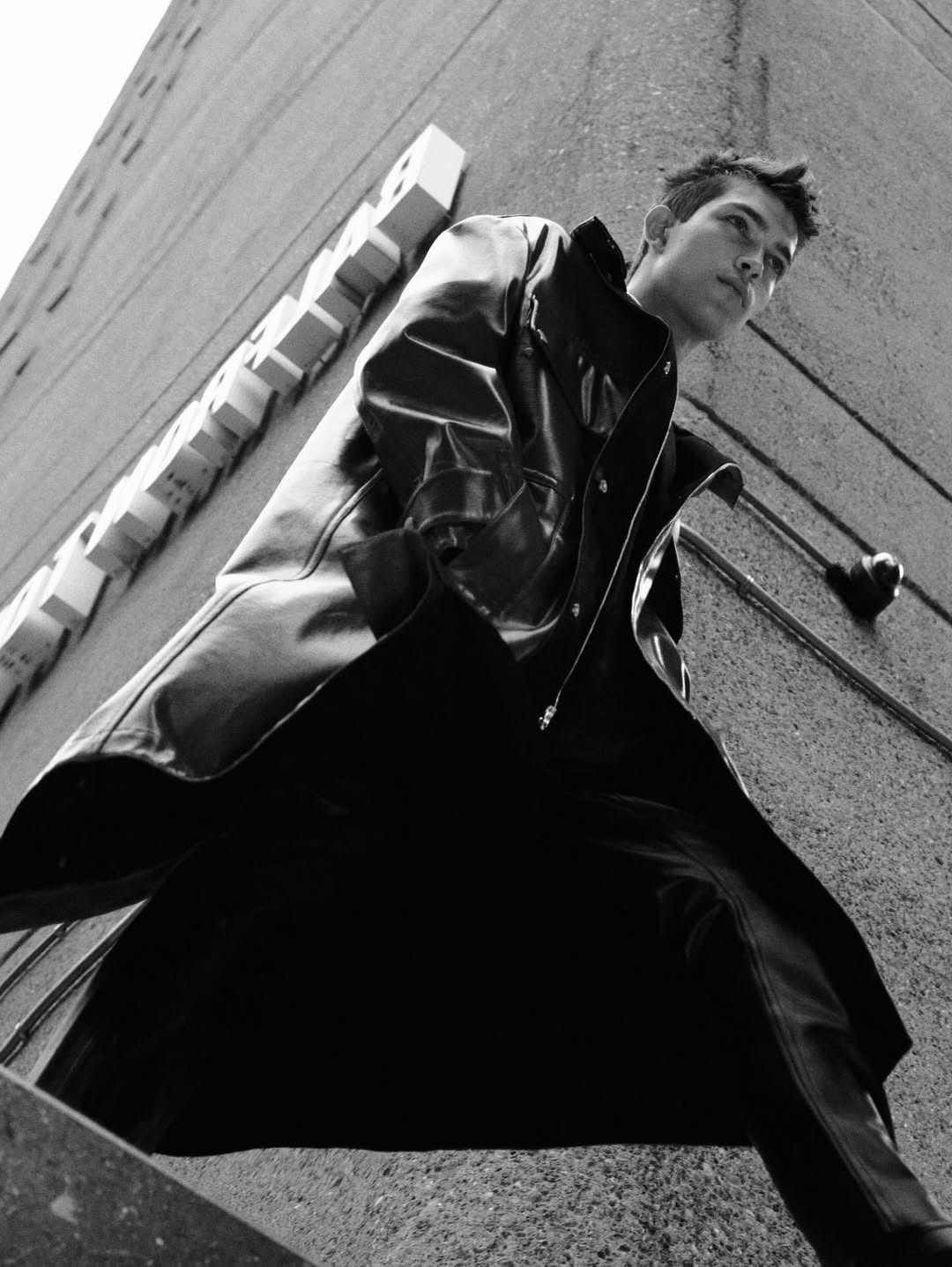 Numero Homme 50
Styling @jeanmichelclerc 
Model @justv.020 
Grooming @phoebetaylormakeup 
Set @tomotattle 
Retouching @maysix_studio 
Production @partner.films 
@artpartner