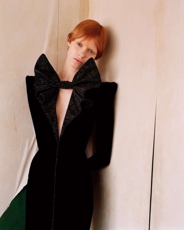 New @bazaaritalia 📸 by @alasdairmclellan⁠ 🌹