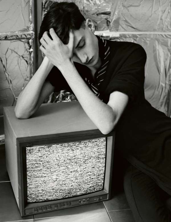 New @bazaarfrance 📸 by @alasdairmclellan⁠