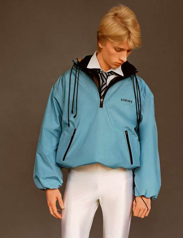 New @bazaarfrance 📸 by @alasdairmclellan⁠