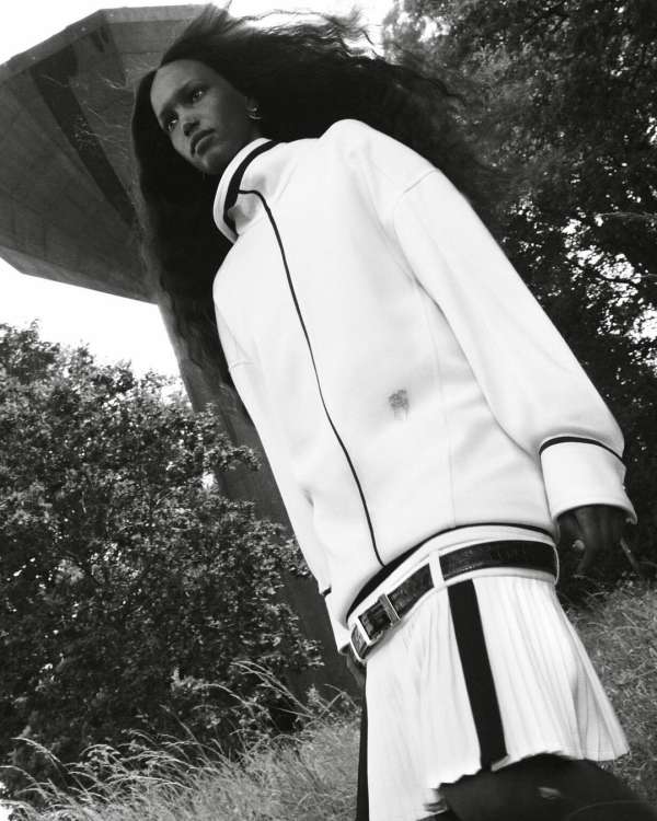 @bazaarfrance 📸 by @oliverhadleepearch 🌸⁠