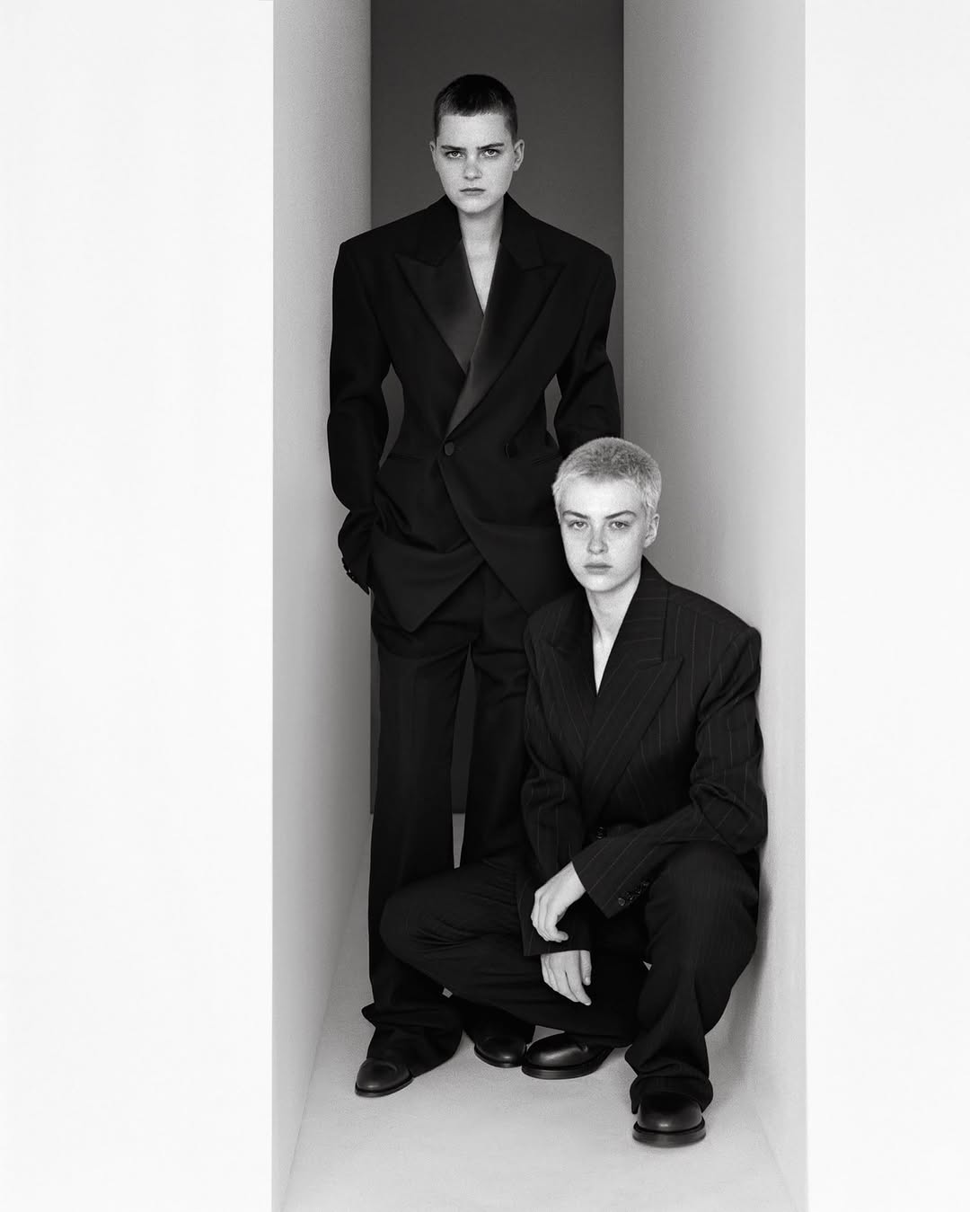 @selfservicemagazine 📸 by @alasdairmclellan 🖤⁠
⁠
Photographer: @alasdairmclellan ⁠
Styling: @_mariechaix_⁠
Hair: @tomwrighthair⁠
Makeup: @satokowatanabe.makeup⁠
Casting: @julialangecasting⁠
Talent: @rreaganlee @kajakrawczykk_ @thalita.feerreira @faith___johnson⁠
Production: @partner.films