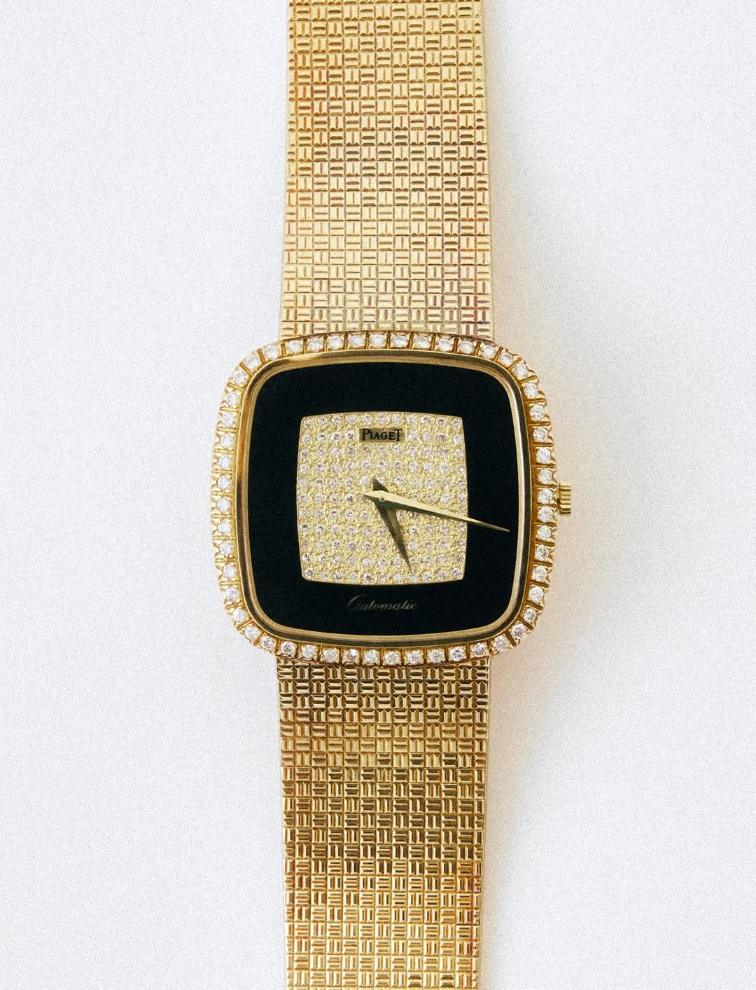 <a href="/pierre-emmanuel-testard-2">Pierre-Emmanuel Testard</a> X EDITORS for L’Etiquette <span style="text-transform: none; white-space: nowrap;">Apr. 26</span>