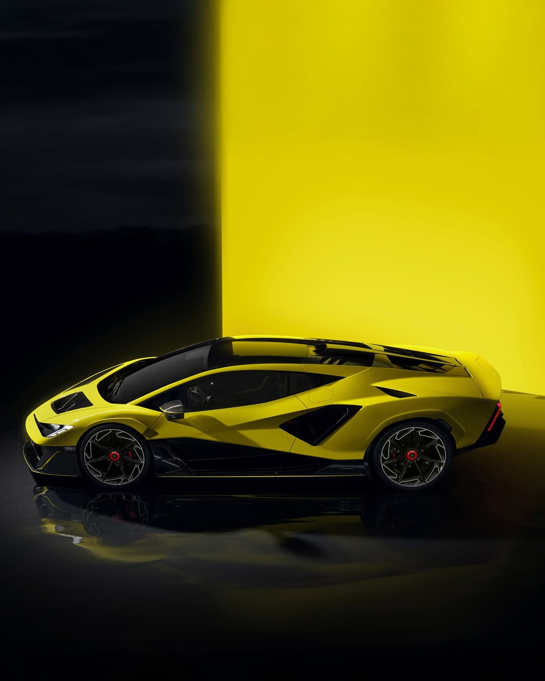 Philipp Rupprecht X Lamborghini Aug. 25