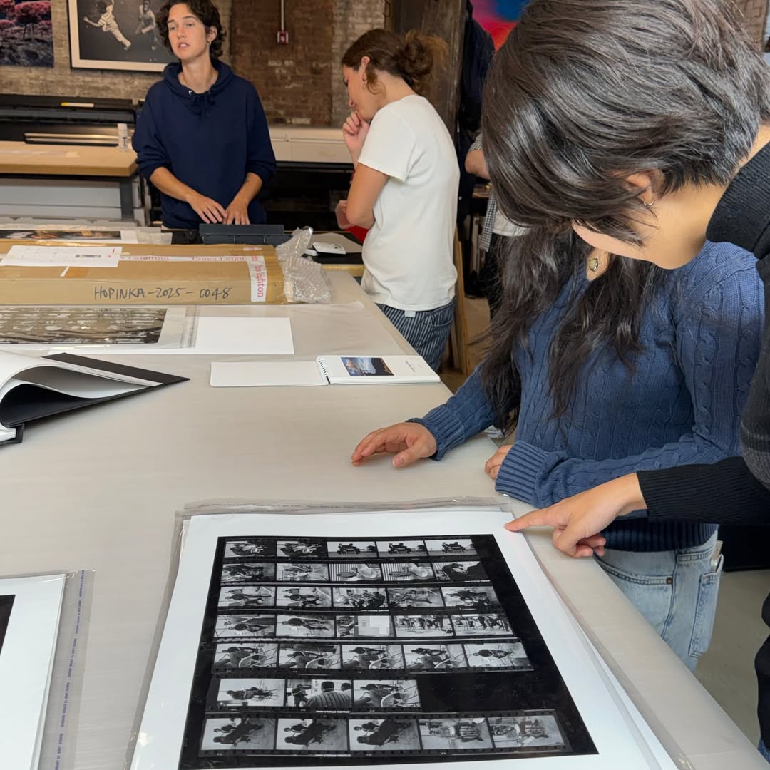 📸 A great visit to PICTO Lab in Brooklyn with my Digital Photography class from NYU Tisch, Department of Photography and Imaging.
Thanks to @julienalamo @anacvallejo and the @pictonewyork team for walking us through their printing and postproduction process — including insights of the production of Humans of New York exhibition, now on view @grandcentralnyc 
Always inspiring to connect classroom learning with real-world photographic practice.
#nyutisch #photographyandimaging #pictolab #digitalphotography #photoeducation #brooklynartscene #nyu #tischdpi #tischphoto