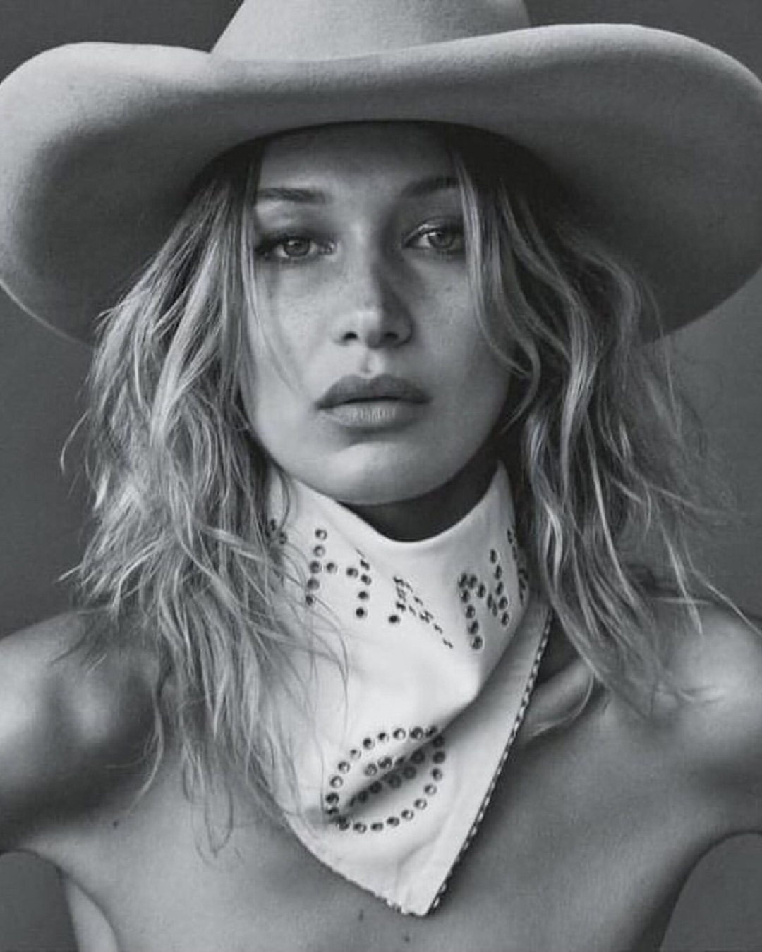 From our archive. One of many productions that shaped visual culture over the last three decades.⁠
Bella Hadid for Vogue Australia. Shot at PIER59 Studios.⁠
Join us as we celebrate 30 years of creativity & technology.