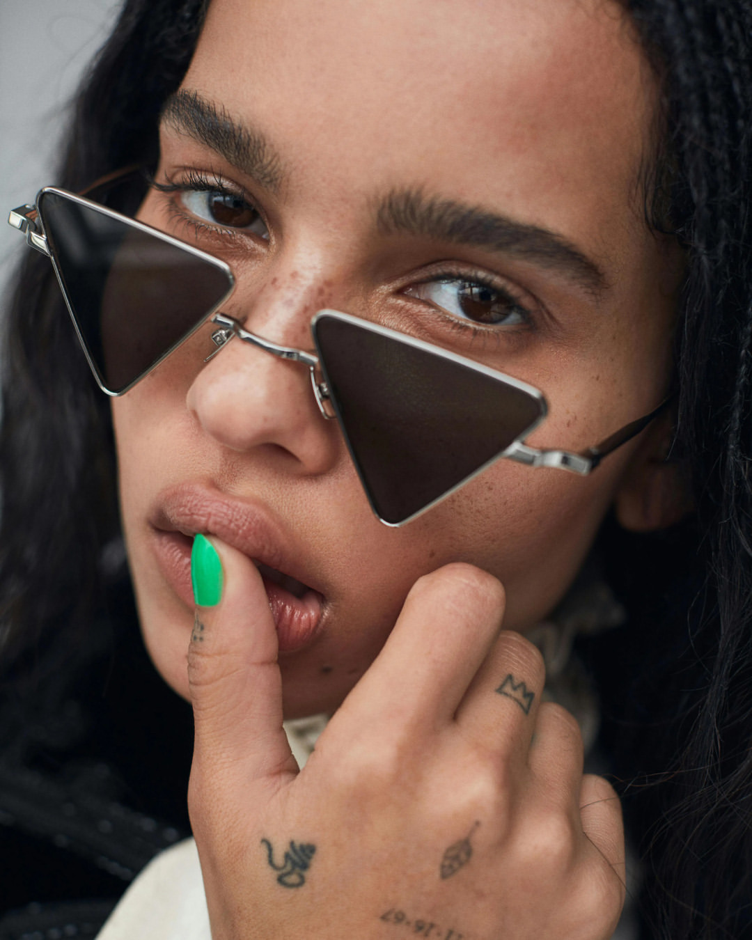 From our archive. One of many productions that shaped visual culture over the last three decades. 
Zoë Kravitz for L'Officiel. Shot at PIER59 Studios.⁠
Join us as we celebrate 30 years of creativity & technology.