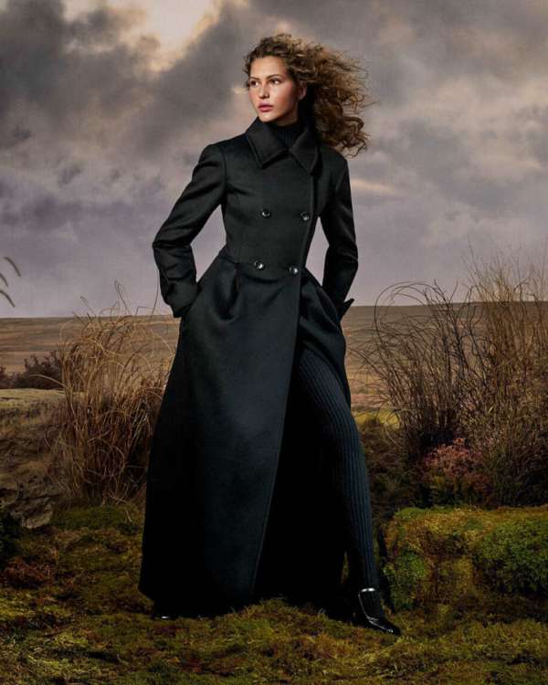 @MaxMara, reimagined through Virtual Produc...