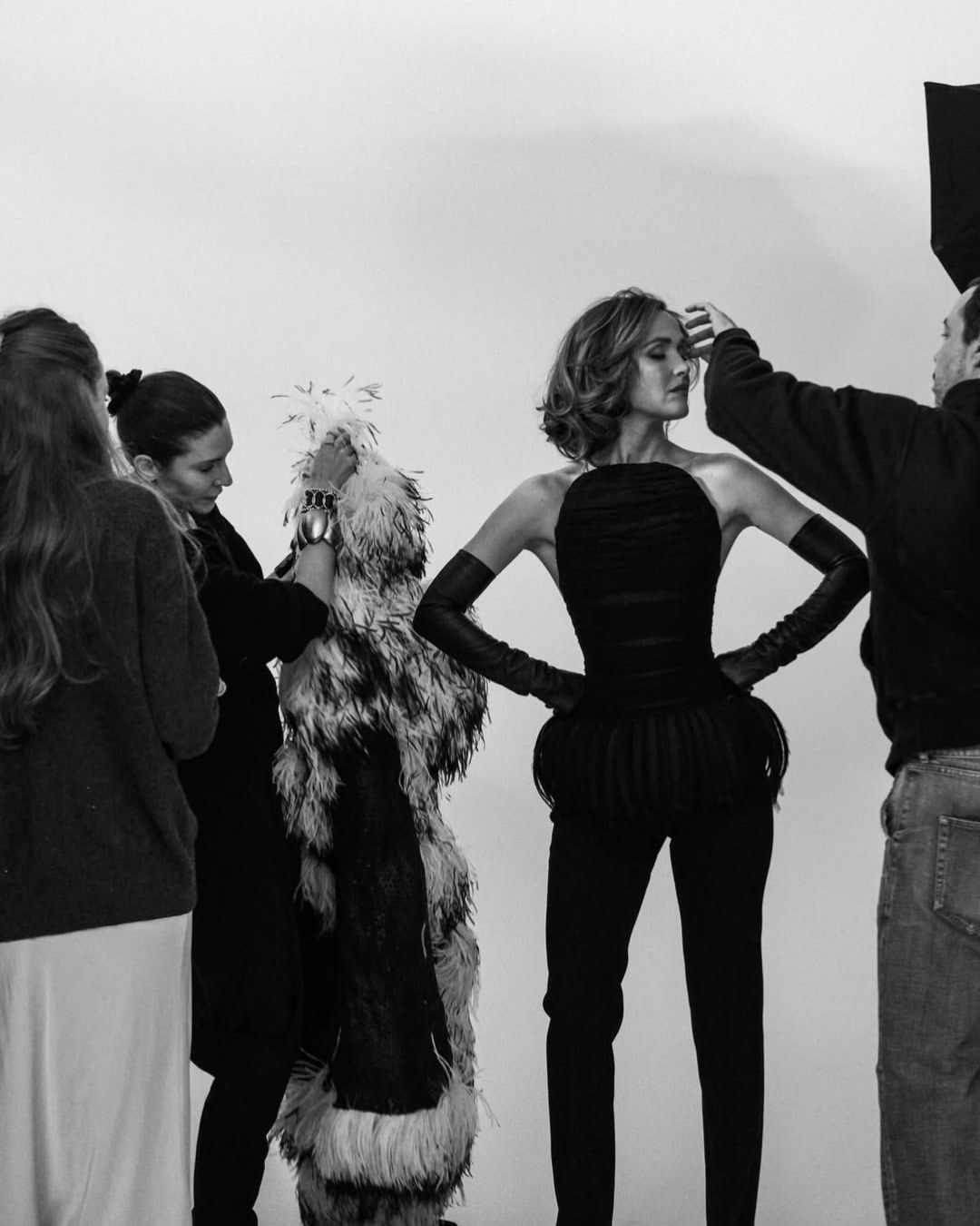 Rose Byrne in her element, making it look effortle...