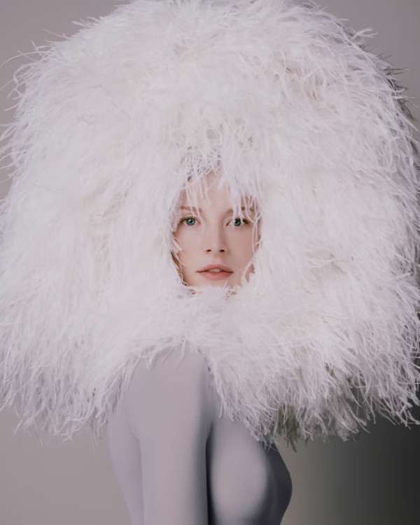Hunter Schafer for Mugler, bringing eleganc...