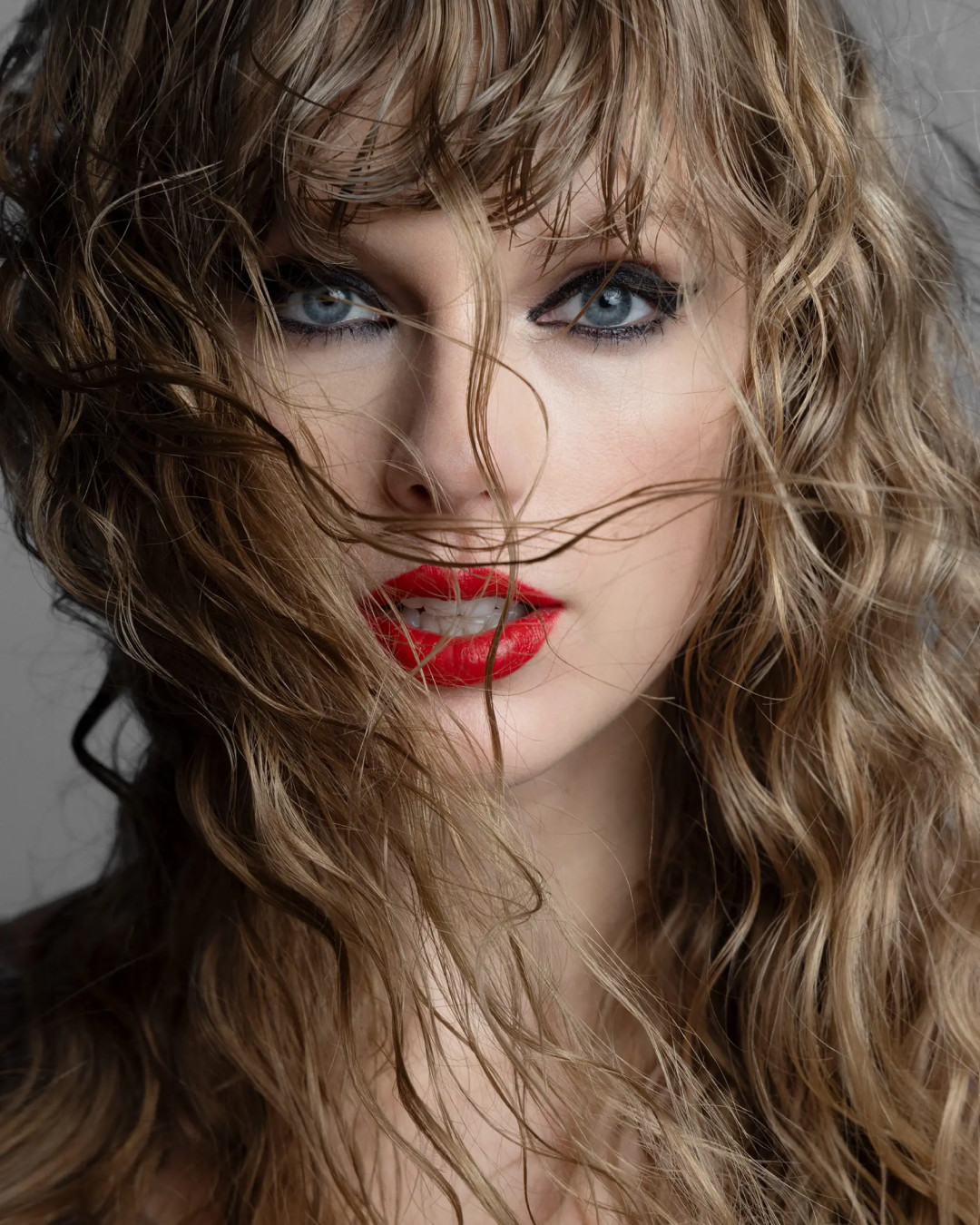 From our archive. One of many productions that shaped visual culture over the last three decades.⁠ ⁠
⁠
Taylor Swift for Time Magazine. Shot at PIER59 Studios.⁠ ⁠
⁠
Join us as we celebrate 30 years of creativity & technology.