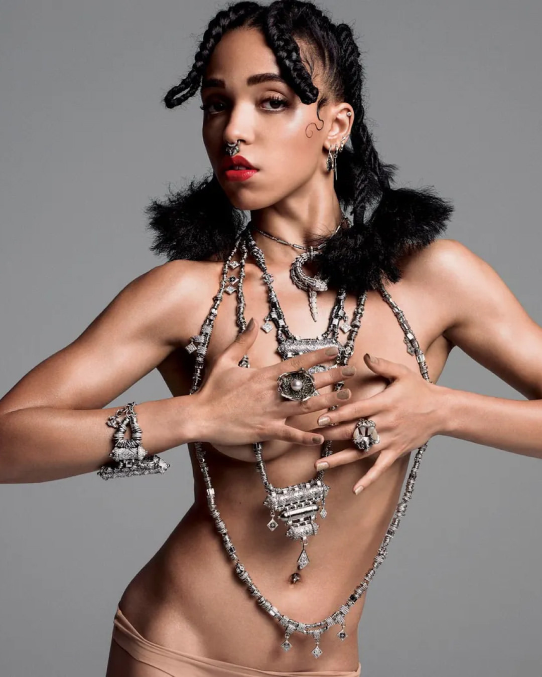 FKA Twigs for V Magazine. Shot at PIER59 Studios in 2014.
⁠
From our archive. One of many productions that shaped visual culture over the last three decades.⁠ ⁠
⁠
Join us as we celebrate 30 years of creativity & technology.