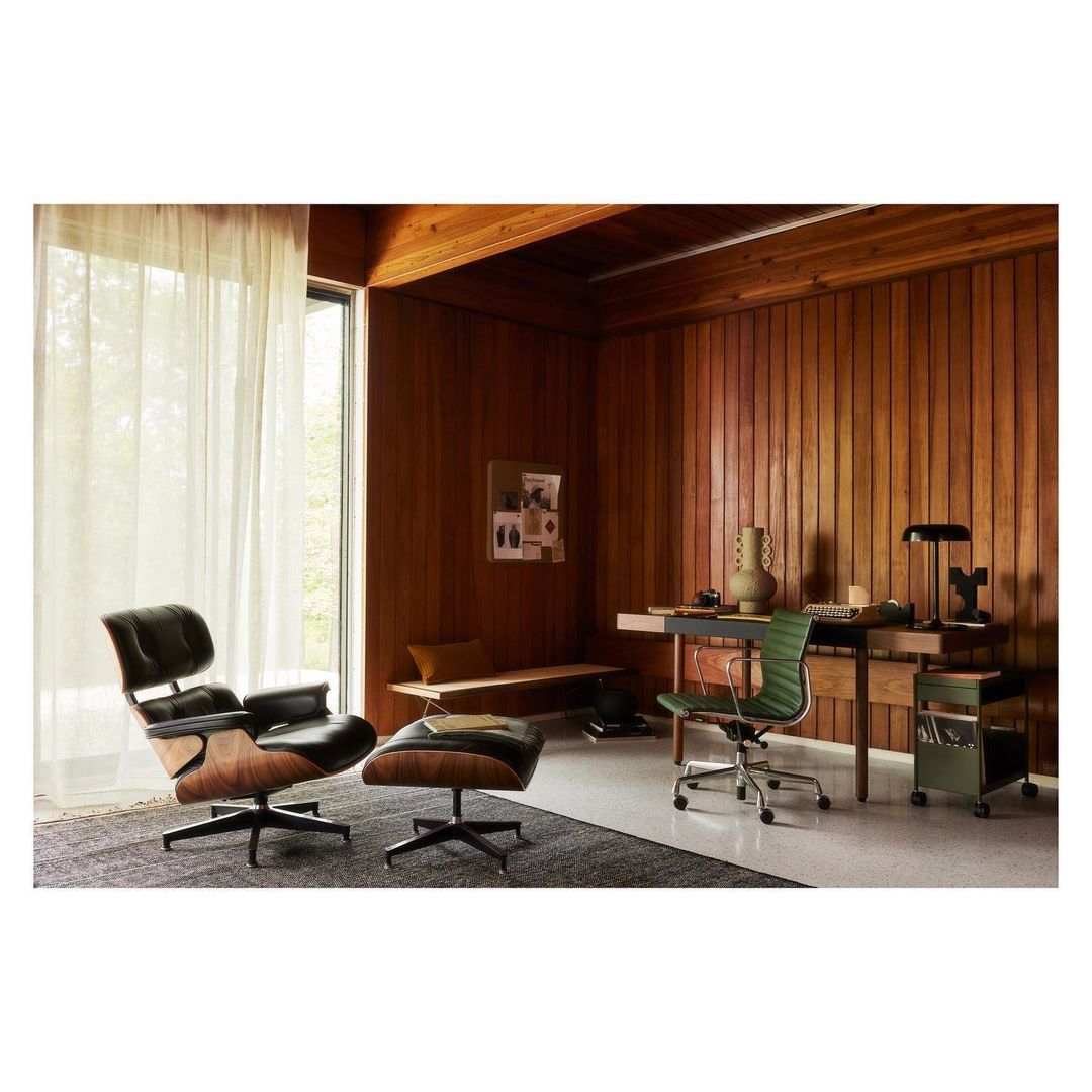 Herman Miller |  Oct. 22