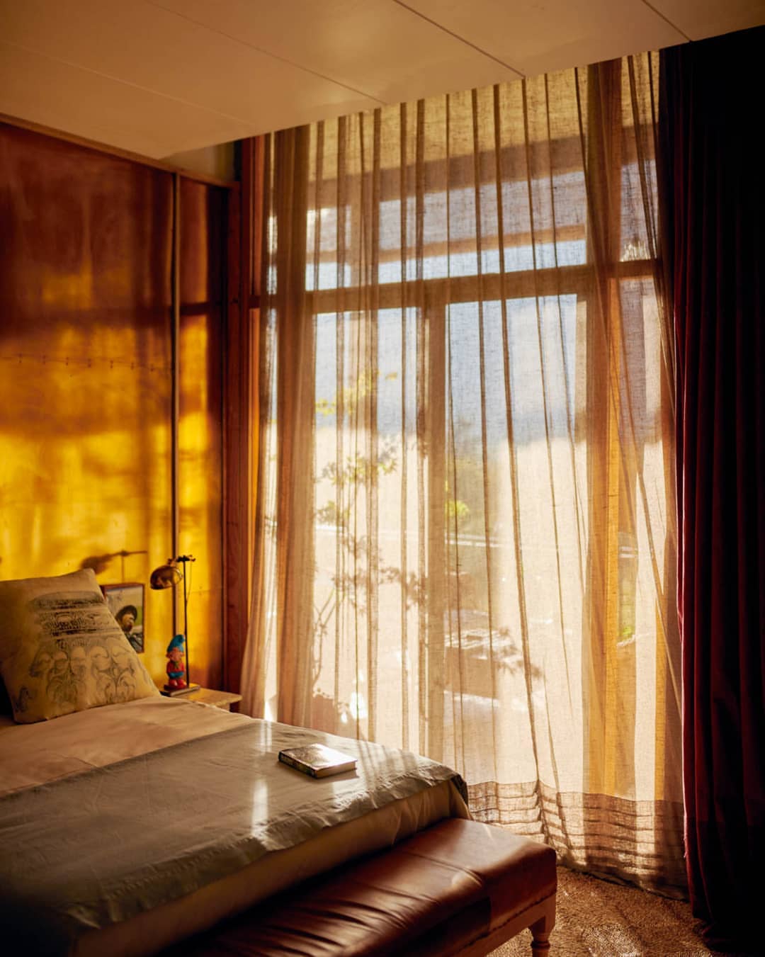 Airbnb Magazine |  Sep. 21
