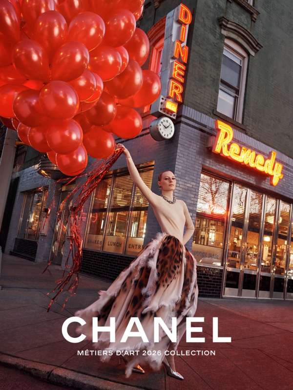 @CHANELofficial Métiers d’art 2026 collecti...