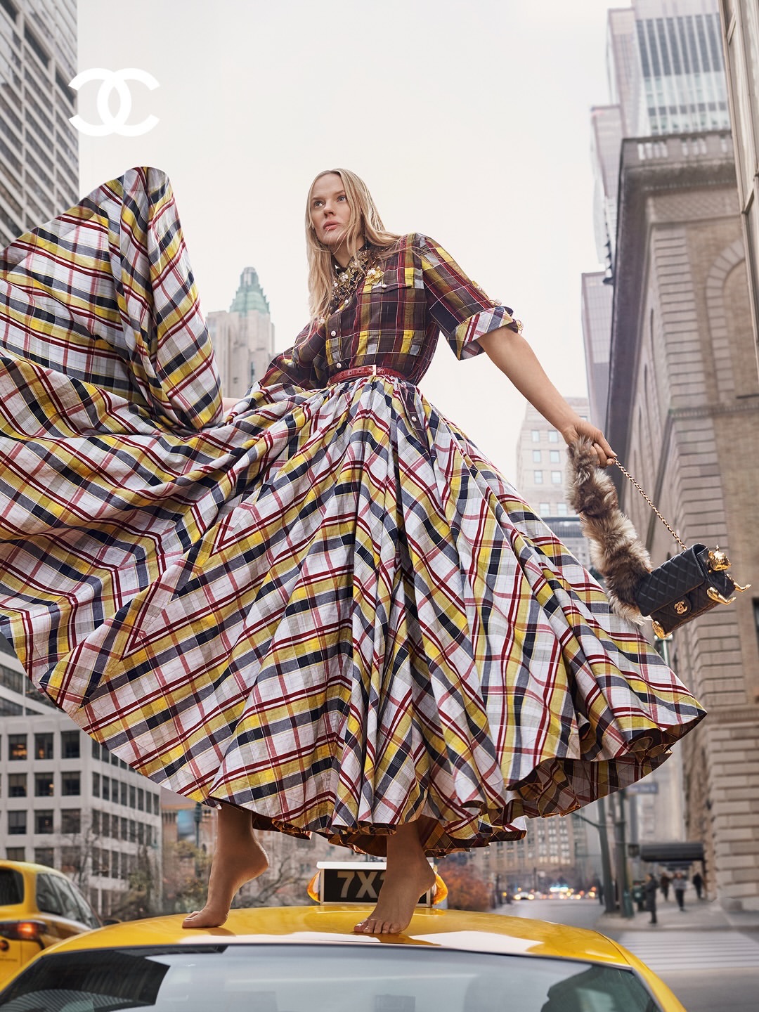 @CHANELofficial Métiers d’art 2026 collection b...