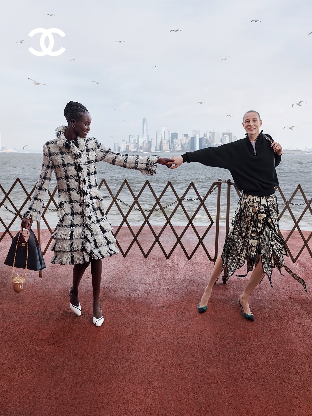 @CHANELofficial Métiers d’art 2026 collection b...