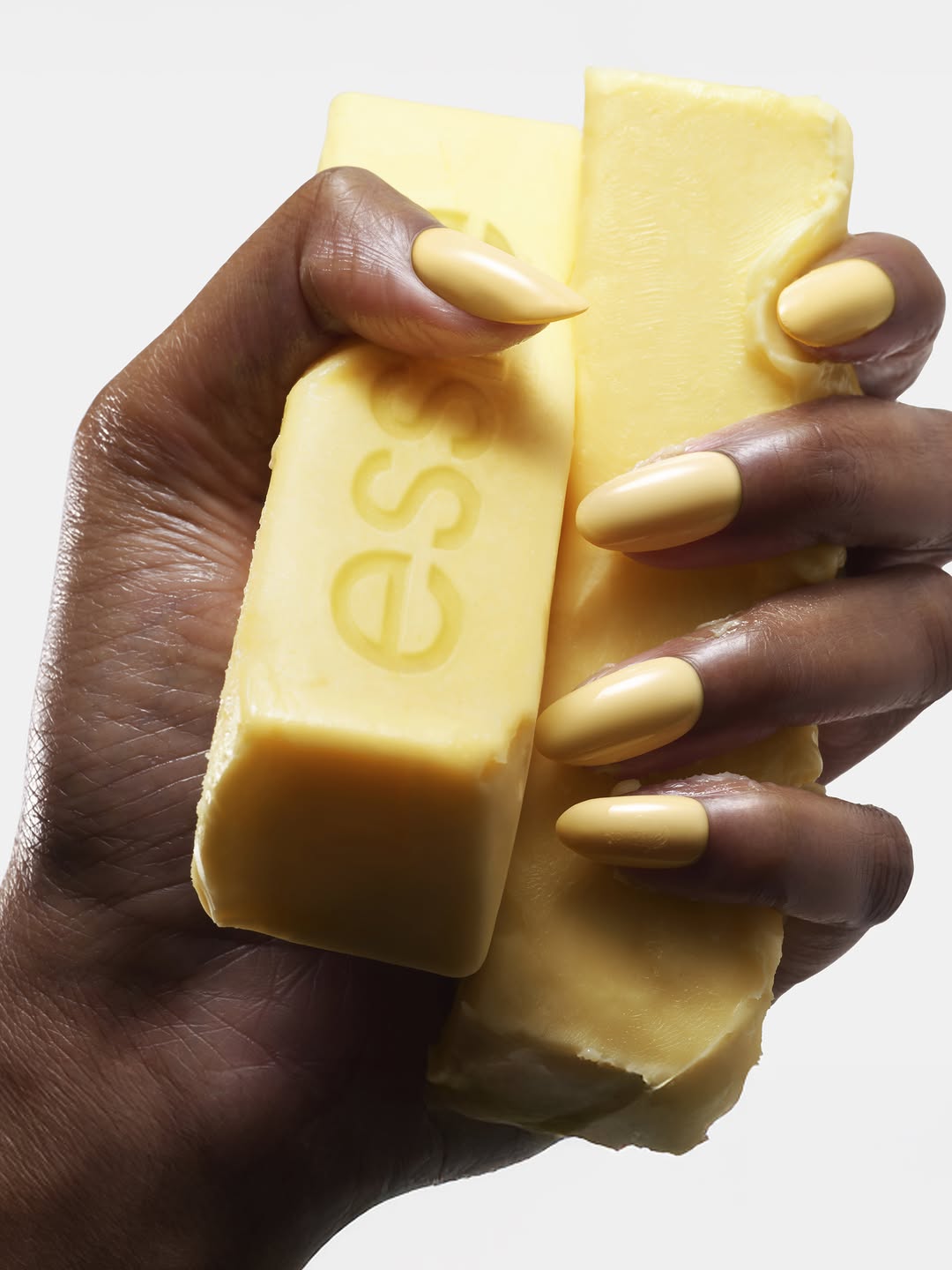 Ludovic Belmonte X Essie