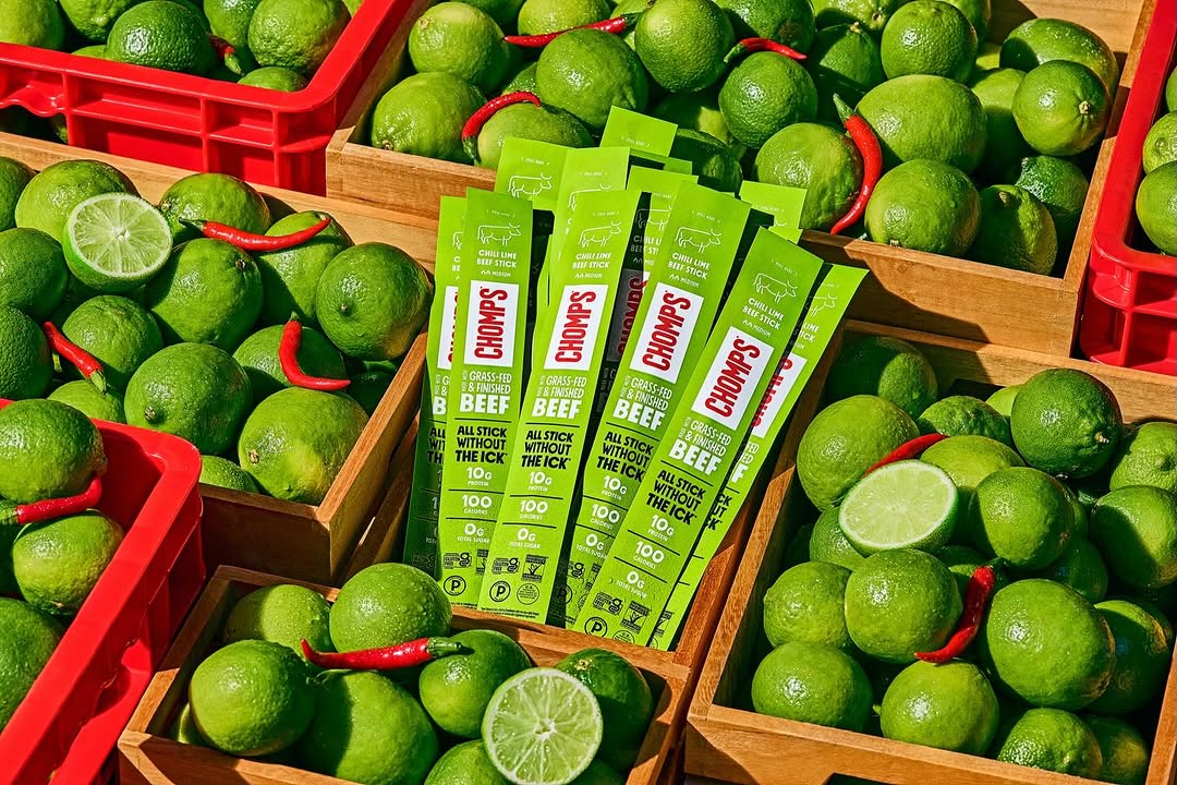 Stephanie Gonot X Chomps