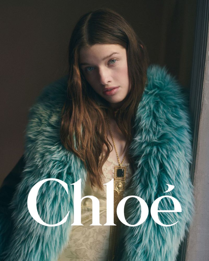 Chloé Fall 25
@chloe

Photographer: @krisztianeder
Stylist: @elodiedavid
Set Designer: @poppybartlettstudio
Hairstylist: @garygillhair
Make up Artist: @karinwesterlundd
Casting Director: @alexiacheval @ashleybrokaw 
Talent: @petrafcollins @everanderson 
Production: @roscoproduction

#chloé #RoscoProduction