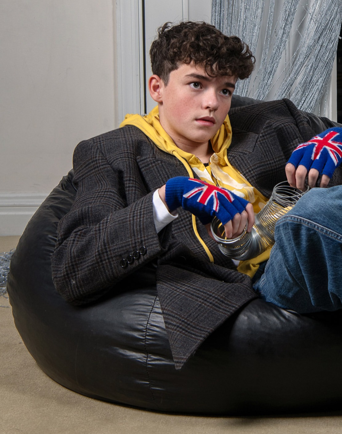 Photographer: @justine4good⁠
Stylist: @zaraeloise⁠
Hair: @nerohair⁠
Make-up: @alliesmithmakeup
Set Designer: @maddypeacock⁠
Production: @roscoproduction⁠
Casting: @itboygregk @gkldprojects⁠
Dazed Photographic Producer: @kofipaintsil⁠
⁠
Text: @s_mithereens⁠
⁠
Editor-in-Chief: @ted_stansfield⁠
Fashion & Image Director: @imruh ⁠
Art Director: @estermero⁠
Editorial Director: @dominiquesisley ⁠

#Dazed #OwenCooper #RoscoProduction