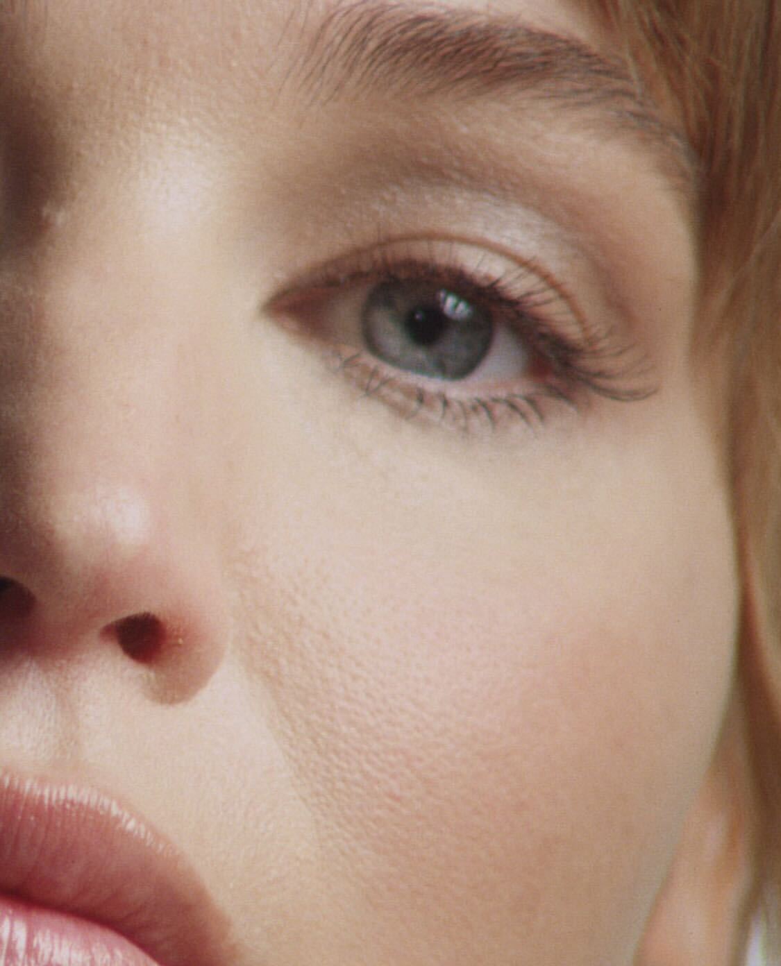 Shoot for @wmag with Jennifer Lawrence

Director: @philippeparreno @mdac_martinedanglejan
DOP: @dariuskhondji
Editor in chief : @saramoonves
Executive Producer: @mgodeau
Producer: @leelootr
Producer Manager: @charlottethizeau
1ST Assistant Camera: @vincetoub
2ND Assistant Camera: @12h1o
Camera Intern: @ulyssegc
Sound Operator : @onde_nov
Sound Operator Assistant: @poularderotie
Style Director: @aaalliata
Tailor: @alicechastel
Hair Stylist: @cyndiaharvey
Hair Assistant: @ronke.olaibi
Makeup Artist: @luciapicaofficial
Makeup Assistant: @vladgueye

Service provided:
At Studio Rouchon Plateau 2 & 4 
September 30th, 2025
EQ

#rouchonparis #studiorouchon #wmagazine