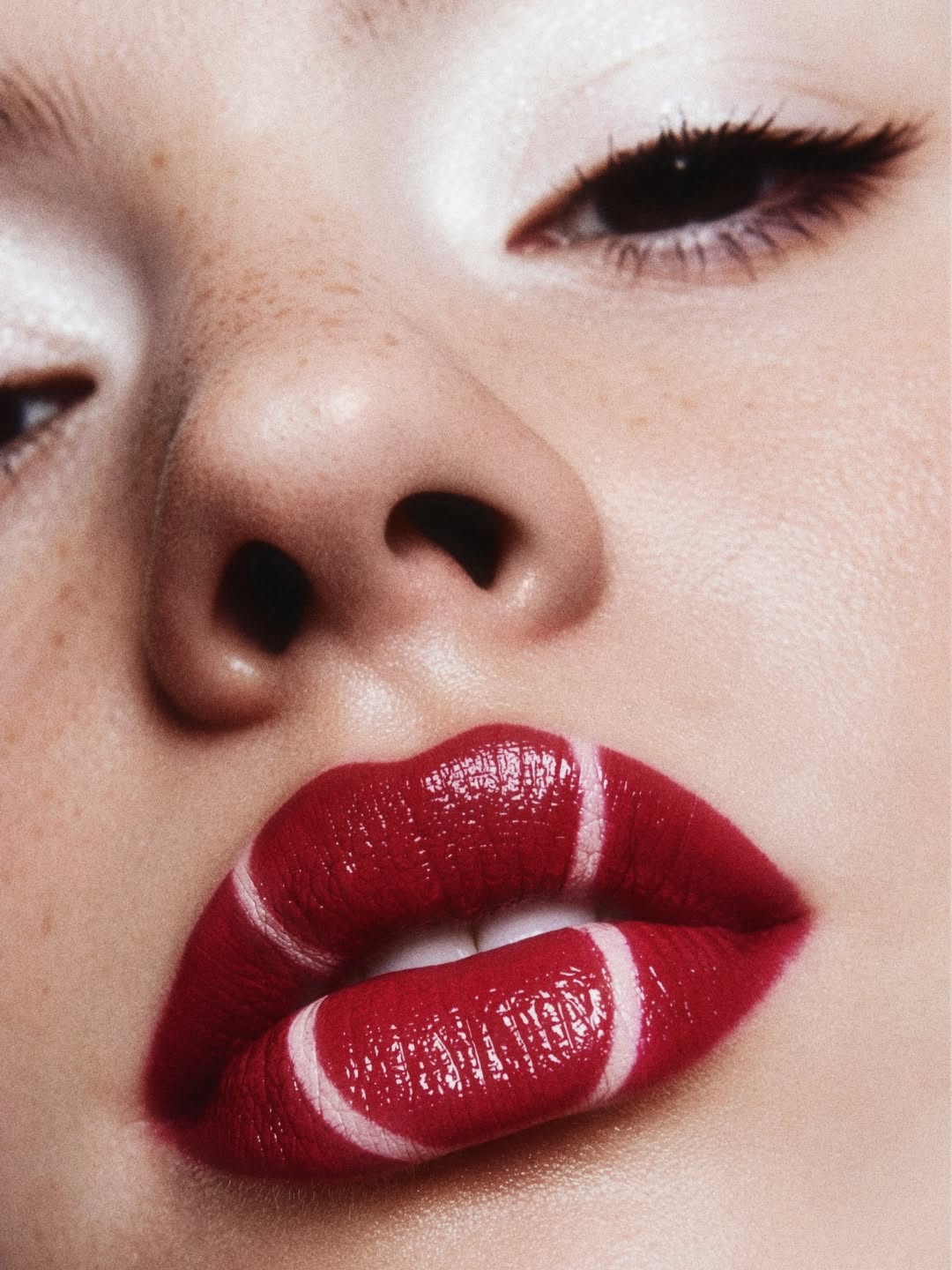 Finishing by SAM Retouch
shot by JUDITH MORENO