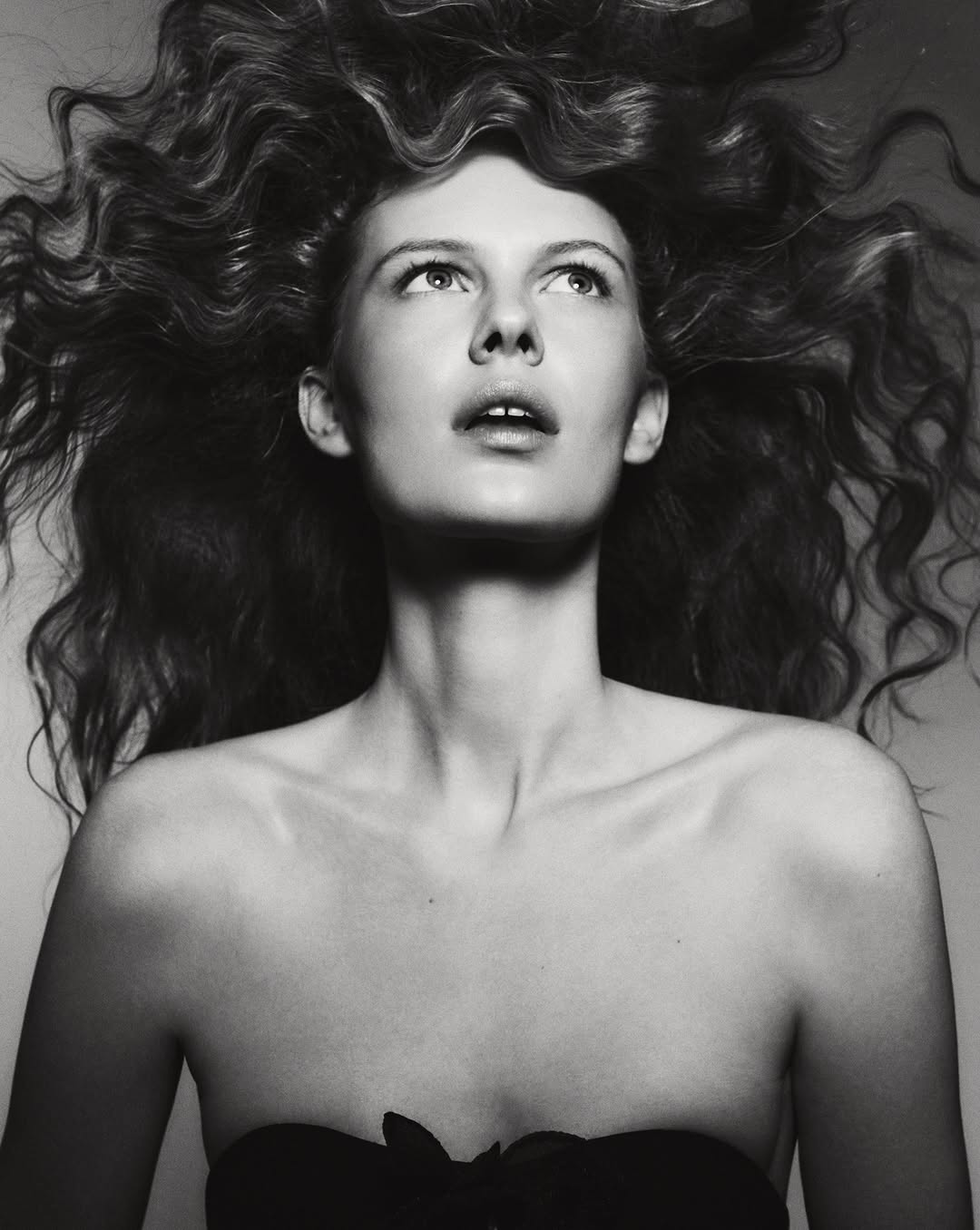 Finishing by SAM Retouch
POLLYA for GORILASPAIN No...