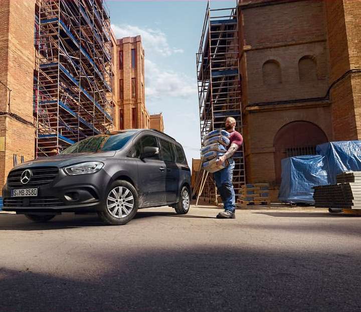 Mercedes-Benz |  Oct. 21