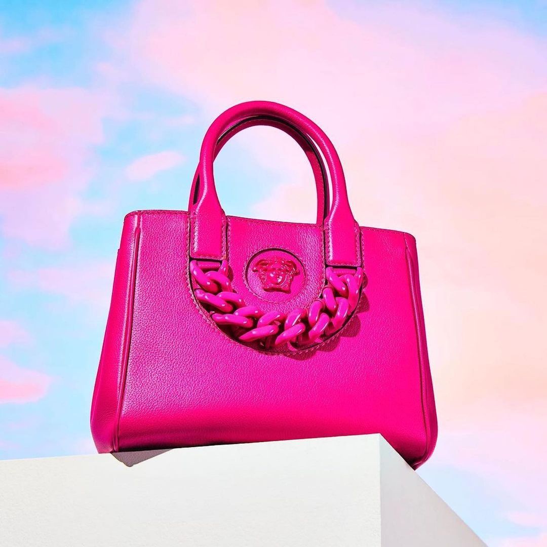 Saks Fifth Avenue |  Apr. 22