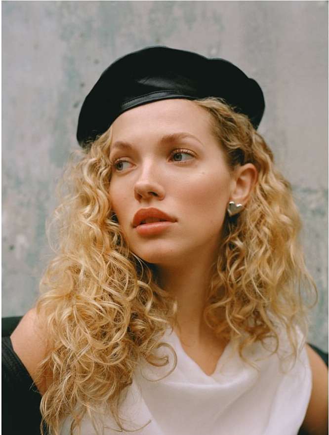 Julia Sariy