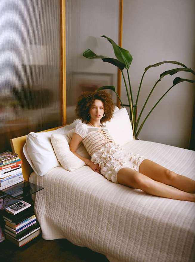 Julia Sariy X 1883 Magazine Jul. 25