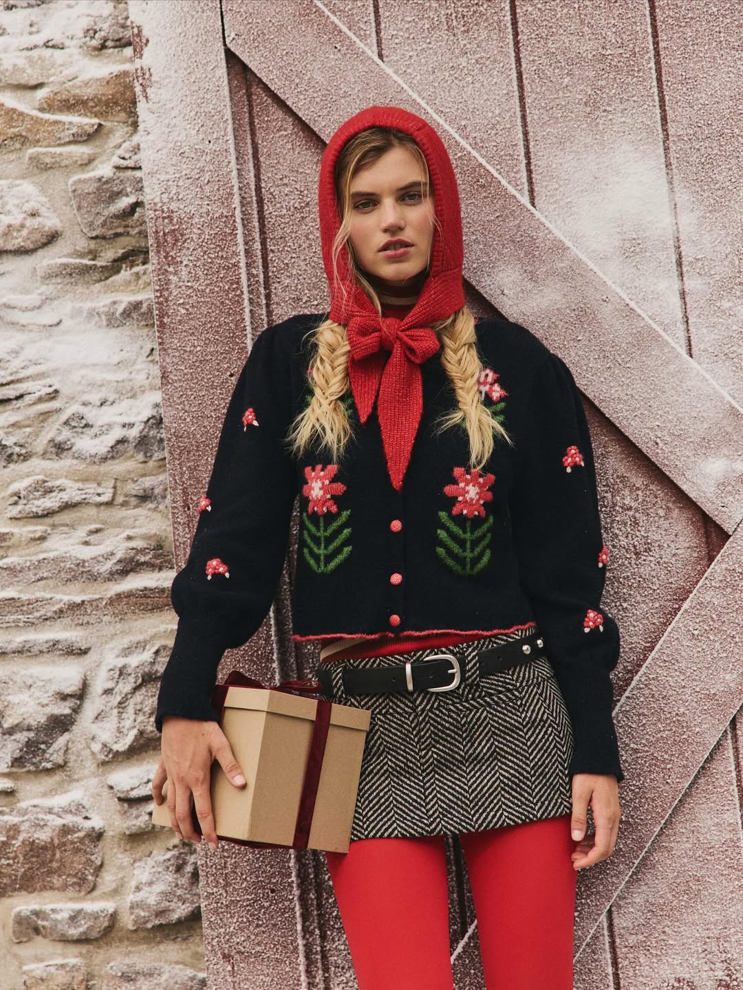 <a href="/aaron-feaver">Aaron Feaver</a> X Free People <span style="text-transform: none; white-space: nowrap;">Oct. 25</span>