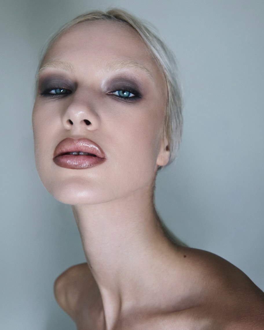 Alena Sazonova Dec. 25