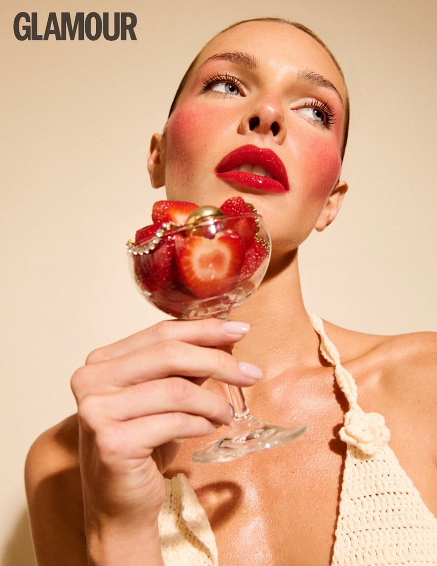 Alena Sazonova X Glamour Bulgaria May. 26