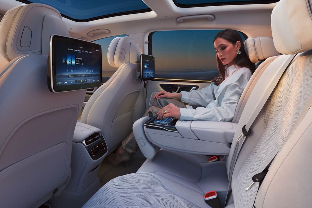 Mercedes-Benz |  Oct. 22