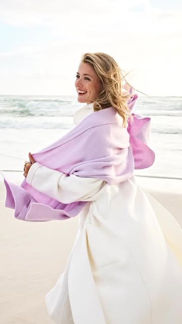 Beatrice Heydiri X EMAAL Cashmere Aug. 25