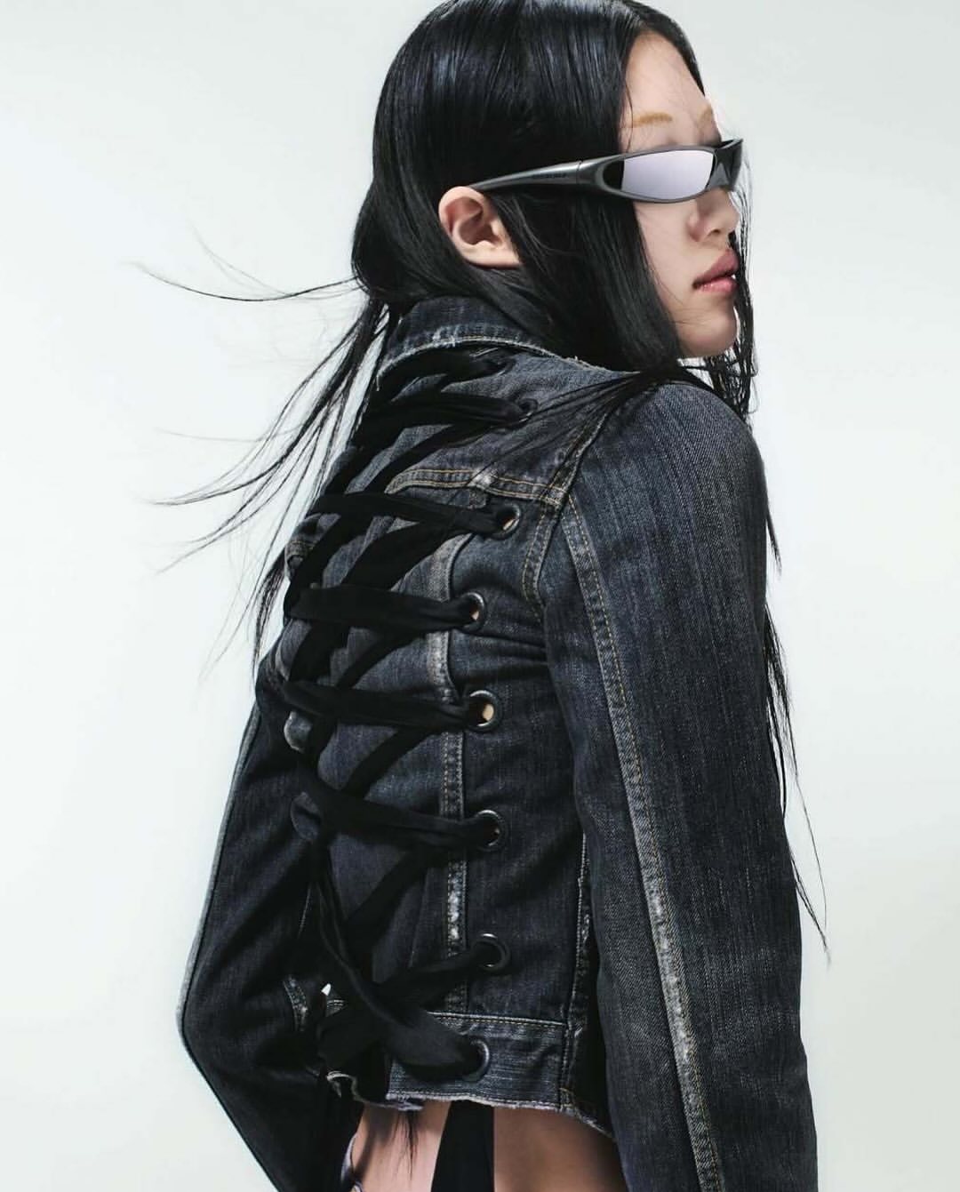 Mathieu Rainaud for D la Repubblica

In a recent issue of the Italian publication D la Repubblica, photographer Mathieu Rainaud was selected to shoot a special sunglasses editorial featuring the Balenciaga Eyewear SS25 collection.
The collection includes standout models, one with ultra-thin lenses that extend and wrap smoothly around the face; another with a silhouette inspired by Y2K athletic aesthetics; and a third, fully enveloping design crafted from a single mold that shields both the eyes and nose, each deeply rooted in the brand’s signature style.
Based in Paris, Mathieu Rainaud brings a distinctive blend of softness and minimalism to his work. His photography reflects a unique sensitivity, driven by a deep curiosity for the human experience and a desire to capture raw, authentic moments.

Creative Direction @drepubblicait
Photographer @mathieu.rainaud 
Styling @matteomaggini_
Hair @pierpaololaihair
Make Up @_miss_giulia_
Talent @femkelakenman @mulee_12.4 @nyanderi_deng
Post House @sheriff.projects
#sheriffprojects