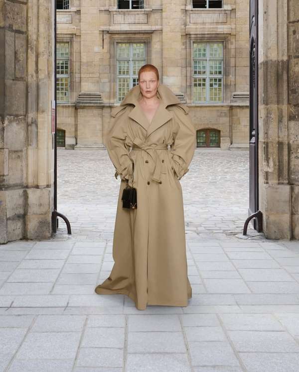 Balenciaga Haute Couture Automne-Hiver 2025