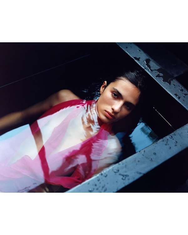Théo de Gueltzl shooting Loli Bahia for Lov...