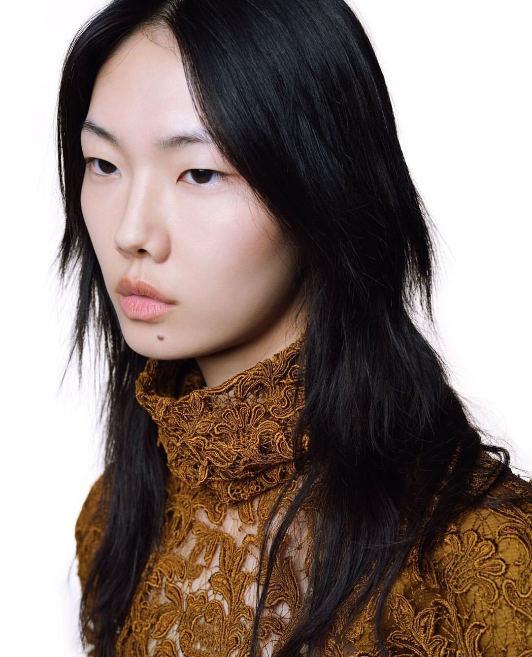 Horst Diekgerdes for Vogue China

For the past two decades, VOGUE China has launched countless new faces onto the international runway, shaping both global fashion and the perception of feminine beauty in China. Today, a new generation of Chinese models is redefining the scene with fresh interpretations of Eastern aesthetics.
To celebrate its 20th anniversary, VOGUE China presents seven rising talents, Chen Yang, Kang Sijia, Li Hejia, Ouyang Ying, Wang Canlan, Zhang Jiahui, and Zhang Peng, in a tribute that revisits iconic eras and blends retro and modern style, highlighting the promise of China’s next wave of models.
The series was photographed by German artist Horst Diekgerdes, whose imaginative, often surreal imagery has defined major campaigns and filled the pages of Vogue, Harper’s Bazaar, and beyond. His work continues to inspire with its personal vision and timeless modernity.

Creative Direction @voguechina
Photographer @‌horstdiekgerdes
Styling @‌alvinyu613
Make up @‌gabrieldefries
Hair @‌dufresnemarie
Nails @lillylize
Talent @hejialiiiii @yangyangchen02 @kangsjia @jiajiahui_zhang @yingouyang_ @cchang_____
Digital Capture @sheriff.projects
#sheriffprojects