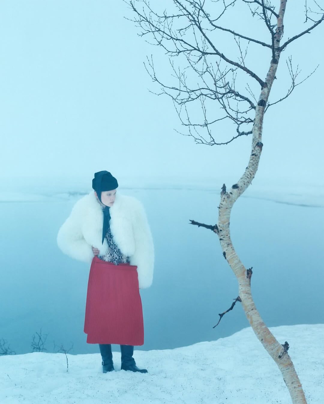 Théo de Gueltzl for D la Repubblica

For the latest Travel Issue of D la Repubblica, French photographer Théo de Gueltzl ventures near the Arctic Circle to capture the raw beauty of Norway. In the North, the finest light comes during the blue hour, around three in the afternoon in the heart of winter, just before night falls. De Gueltzl seizes this fleeting glow, photographing model Théa Almqvist among dramatic fjords, black rocks, and waterways dusted with the season’s first snow. The images evoke a sense of quiet wonder, where each frame balances solitude with the grandeur of nature. Every shot reveals subtle contrasts, the dark, rugged cliffs against the soft, pale light, the still waters reflecting fleeting glimpses of sky. With each image, the photographer invites viewers to pause and linger, to feel the serene magic of the northern light and the almost tangible stillness that blankets this frozen landscape, a place where time seems to slow and the world holds its breath.

Creative Direction @drepubblicait @efarneti
Photographer @‌theodegueltzl
Styling @jamesvaleri
Make up @anthonypreel_⁠
Hair @‌eugenesouleiman
Talent @‌thea_almqvist
Post House @sheriff.projects
#sheriffprojects