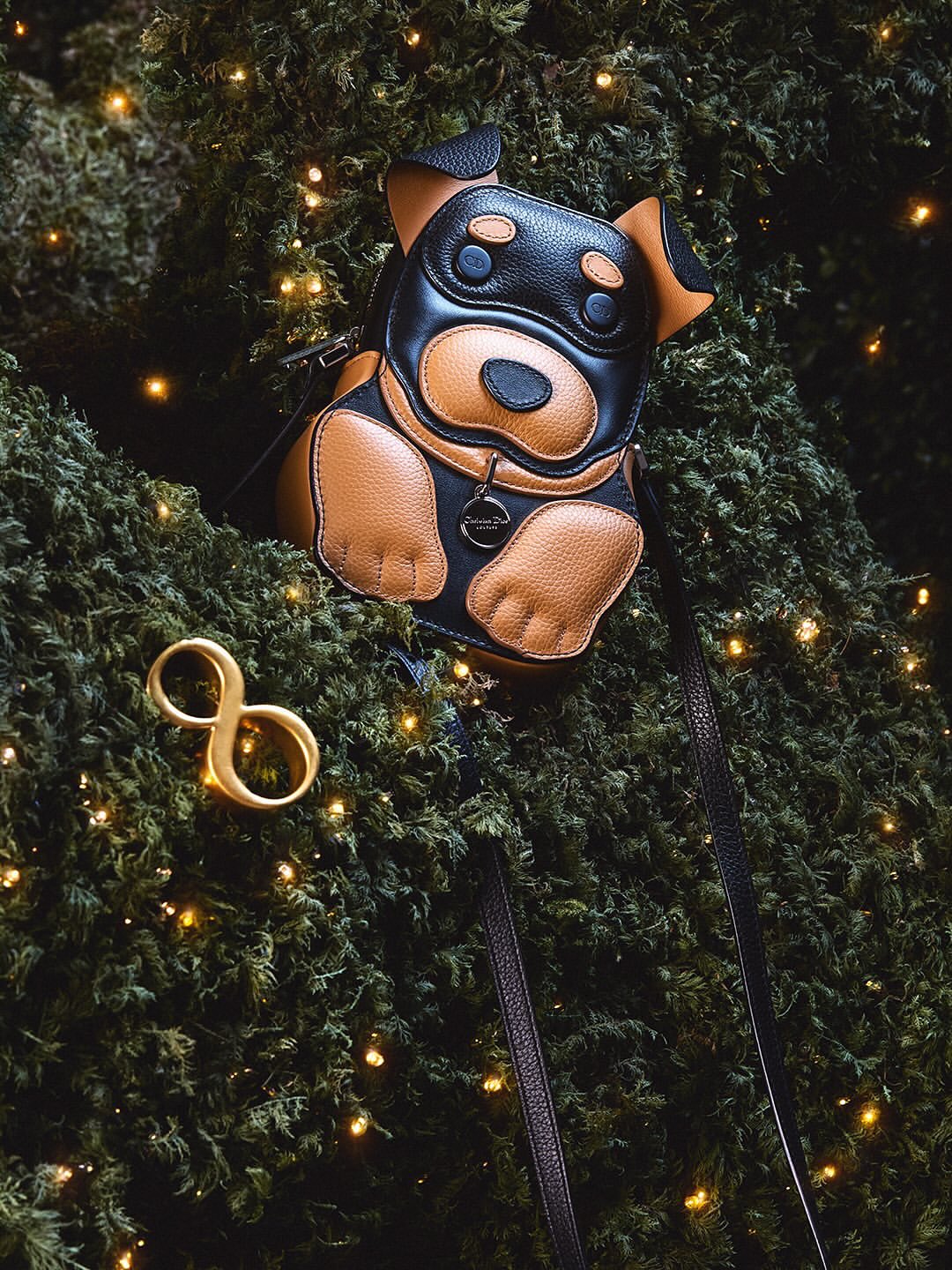 Dior Christmas

Maison Christian Dior unveils its 2025 holiday collection, a carefully curated selection of gifts to give, or to keep for yourself, set within a magical universe reminiscent of an enchanted labyrinth. Clothing, accessories, tableware, and festive delights are revealed in the soft, shimmering glow of candles and lanterns, inviting us to step directly into a luminous Christmas table.
Every detail sparkles with a sense of wonder, from delicate textures to playful shapes, capturing the joy, warmth, and elegance of the holiday season. This collection transforms everyday objects into moments of magic, celebrating the art of gifting and the delight of being together, all through the lens of Dior’s unmistakable style.

Creative Direction @dior
Post House @sheriff.projects
#sheriffprojects