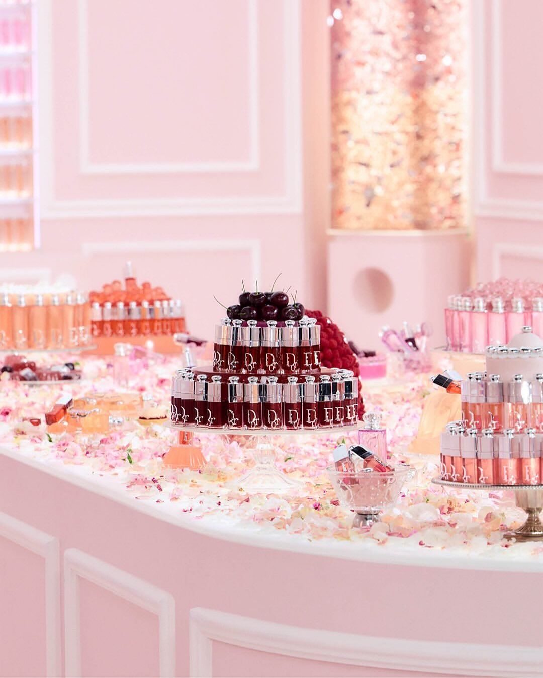 Dior Addict with Anya Taylor-Joy and Willow Smith

Anya Taylor-Joy, Jisoo and Willow Smith extend their collaboration with Dior through the Dior Addict lip oil & fragrance line. Already associated with the House’s makeup, they now embody its olfactory direction.
Conceived by Francis Kurkdjian, the new variations are designed as distinct expressions, each reflecting a different tone and sensibility.
The project also establishes a dialogue with the Dior Addict Lip Glow Oil, developed under the creative direction of Peter Philips, linking fragrance and makeup within a unified approach.
Through these three figures, Dior continues to articulate its contemporary positioning, at the intersection of image, identity and sensory expression.

Creative Direction @diorbeauty
Talent @anyataylorjoy @willowsmith
Post House @sheriff.projects
#sheriffprojects