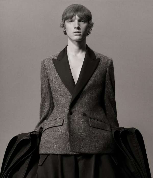 Ethan Hart For Numéro Homme